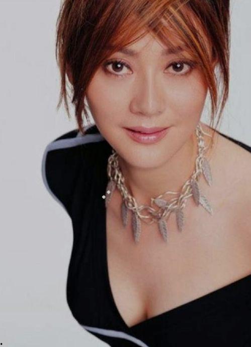 宋佳爆料自己老公视频,真相背后引发热议  第1张